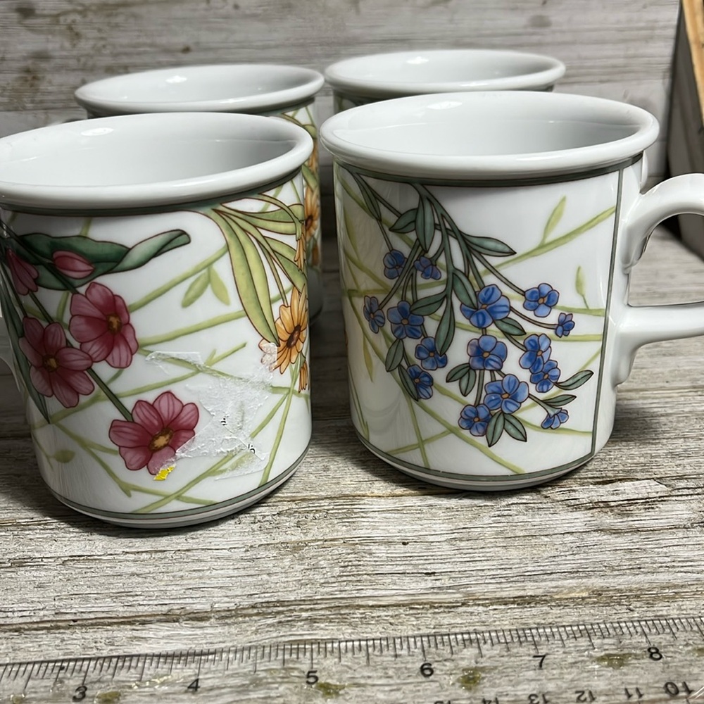 DANSK cups